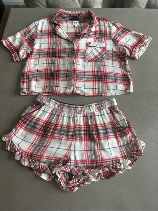 aerie Other - Women’s red plaid Christmas Pajama Set - Short Sleeve Top & Ruffle Shorts